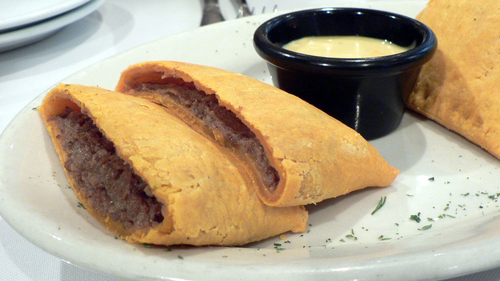 File:Beef patty (2053394161).jpg