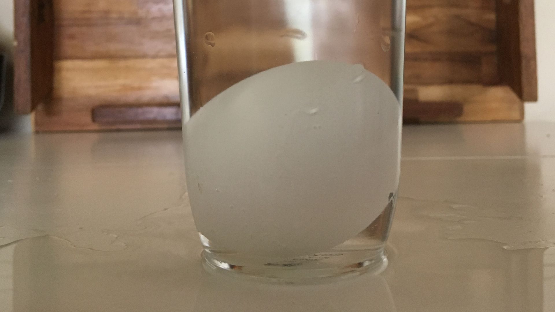 File:Egg in a glass of water.jpg