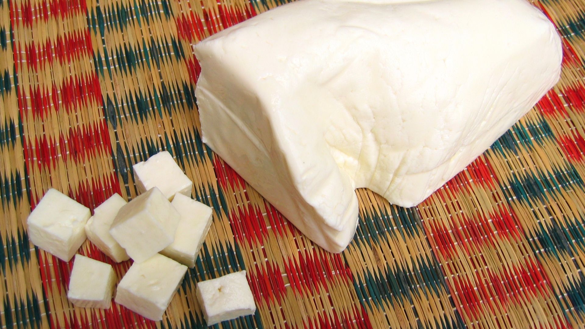 File:Panir Paneer Indian cheese fresh.jpg