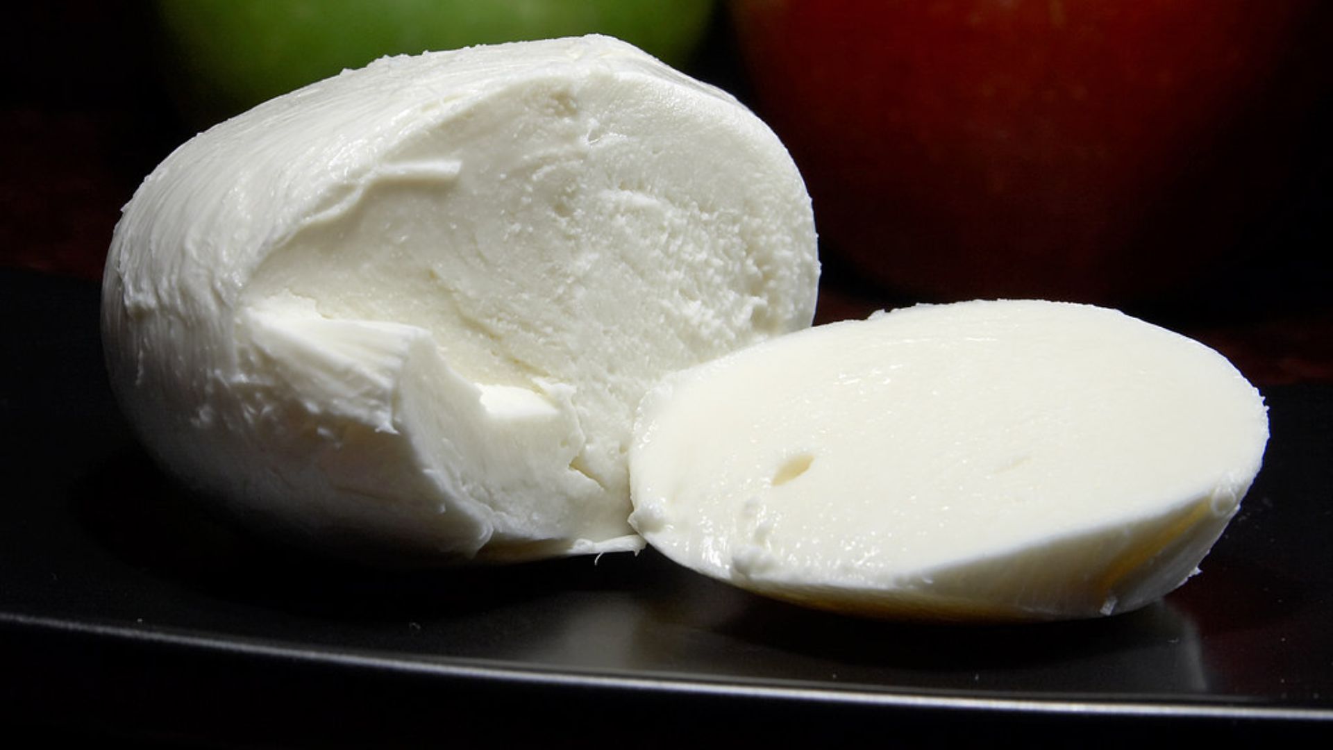 File:Mozzarella cheese.jpg