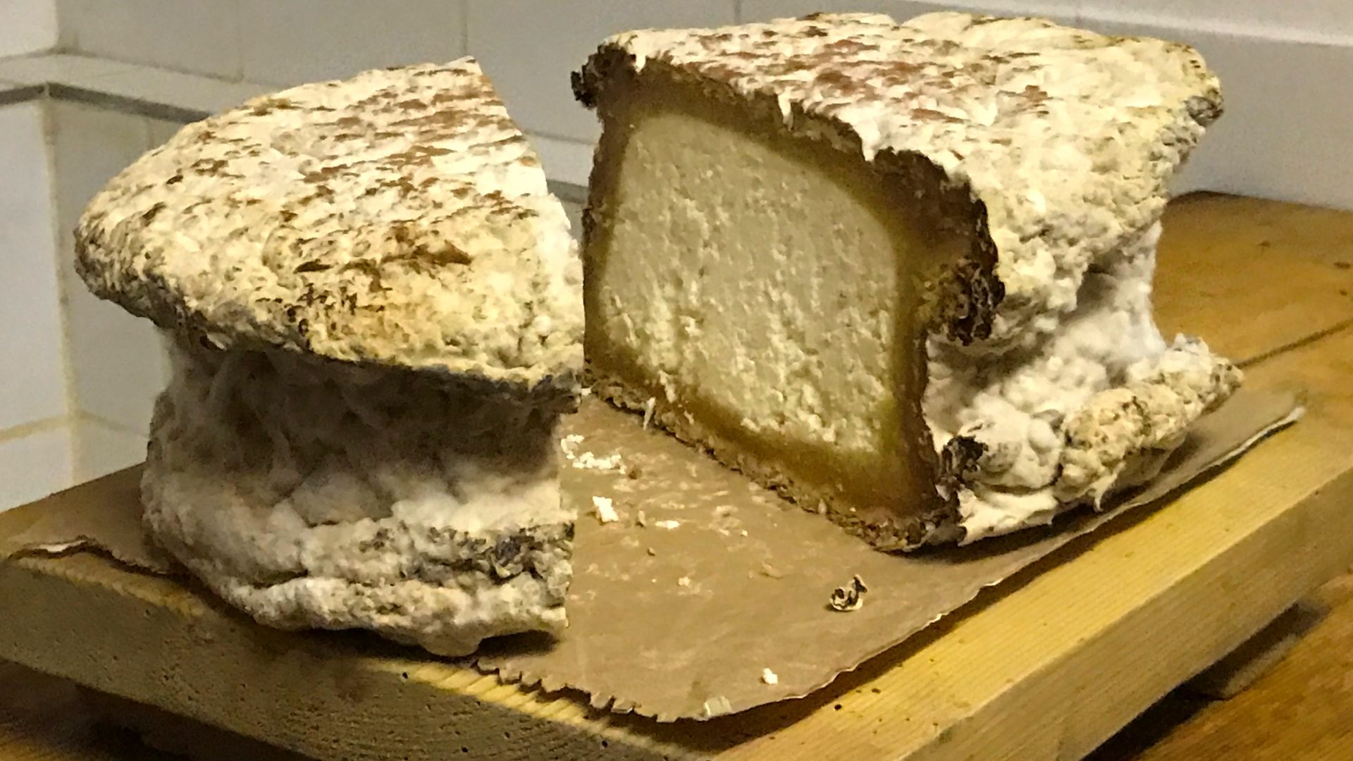 File:Tyrolean grey cheese Loaf halved.jpg