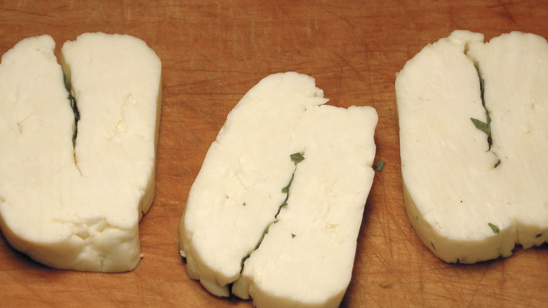 File:Halloumi-1.jpg