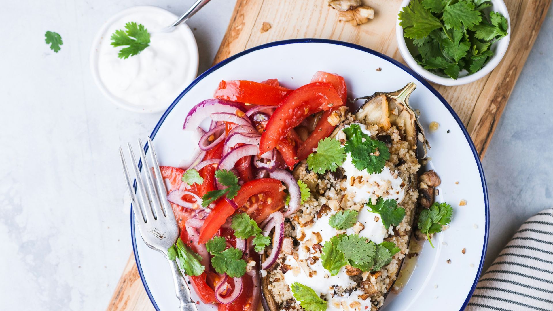 sliced tomatoes with ground pork