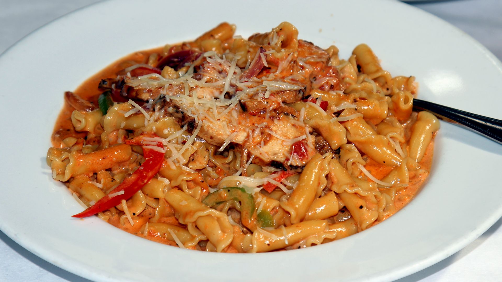 File:POLLO PESTO PRIMAVERA (27230443866).jpg