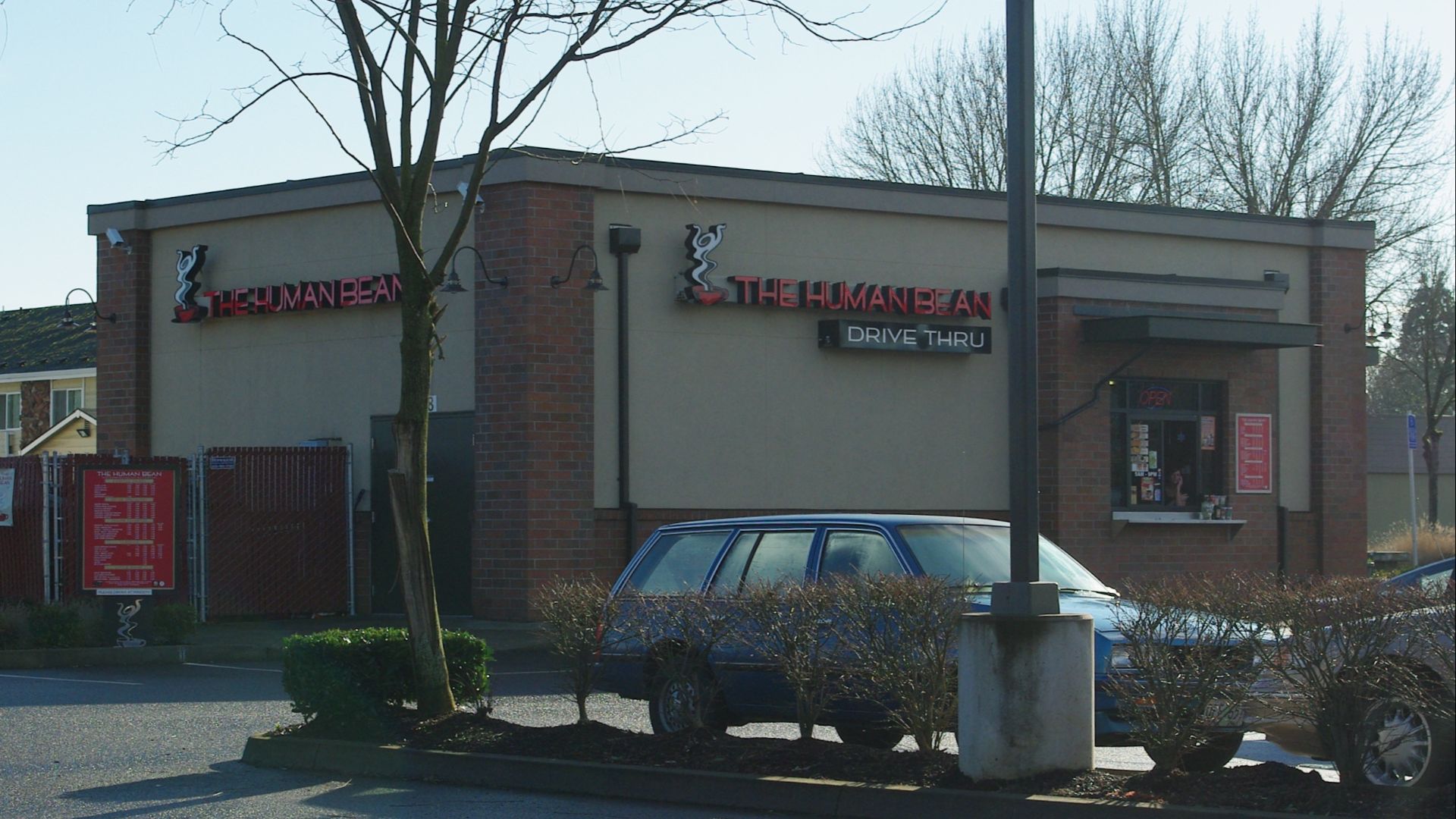 File:The Human Bean on Oak Street at 10th - Hillsboro, Oregon.JPG
