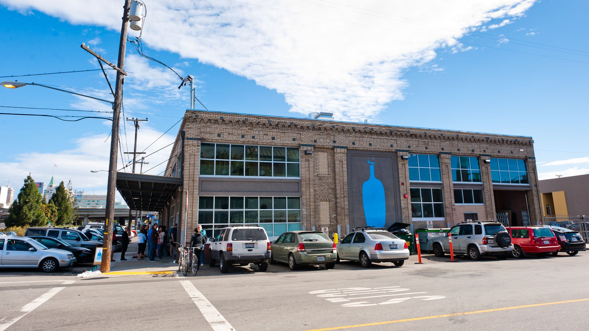 File:Blue Bottle Coffee Company.jpg