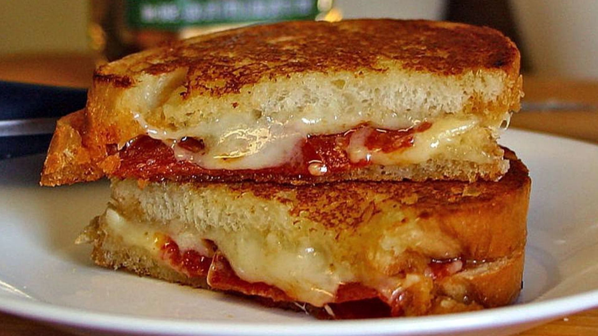 File:Grilled cheese sandwiches.jpg