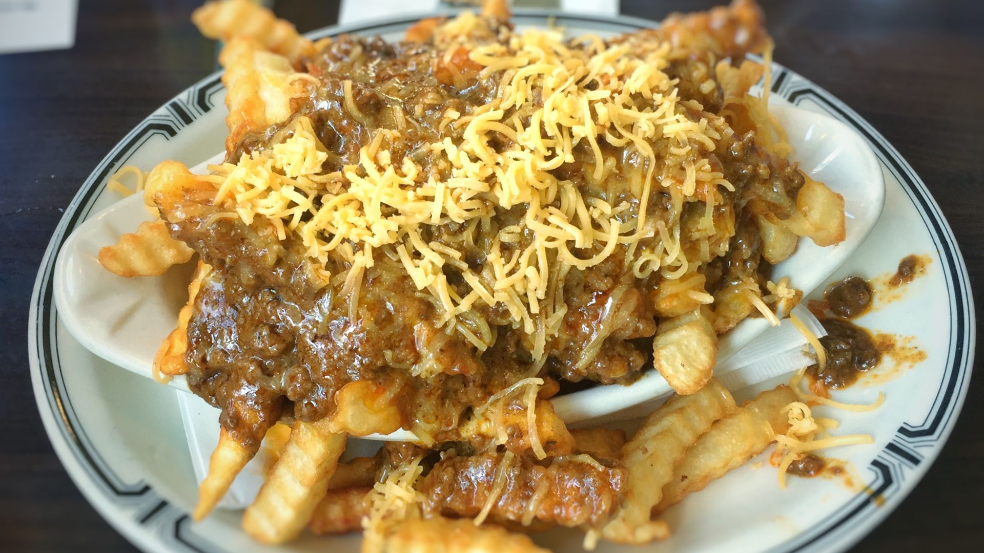File:Chili cheese fries (25145052653).jpg