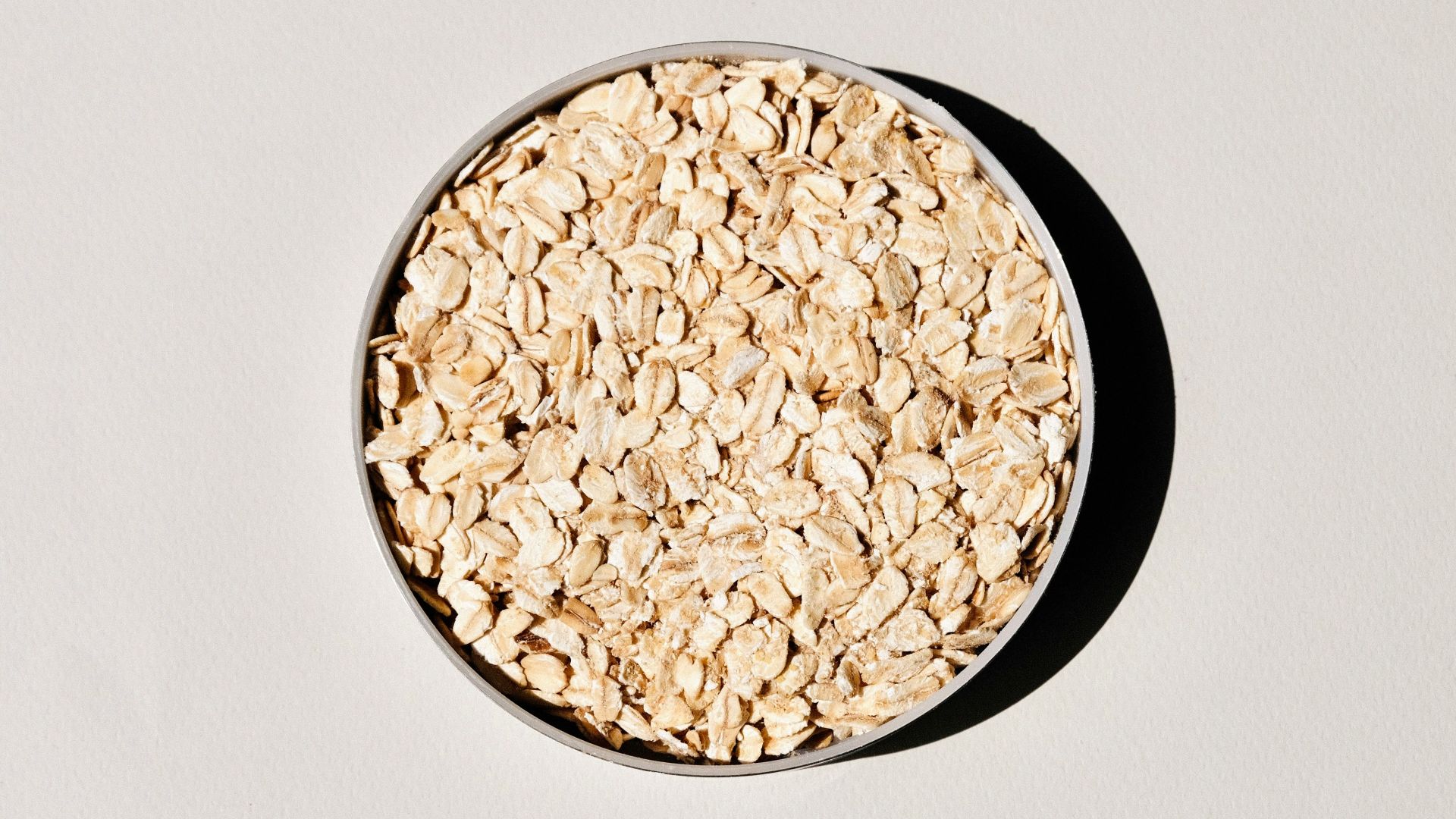 brown and white ceramic bowl