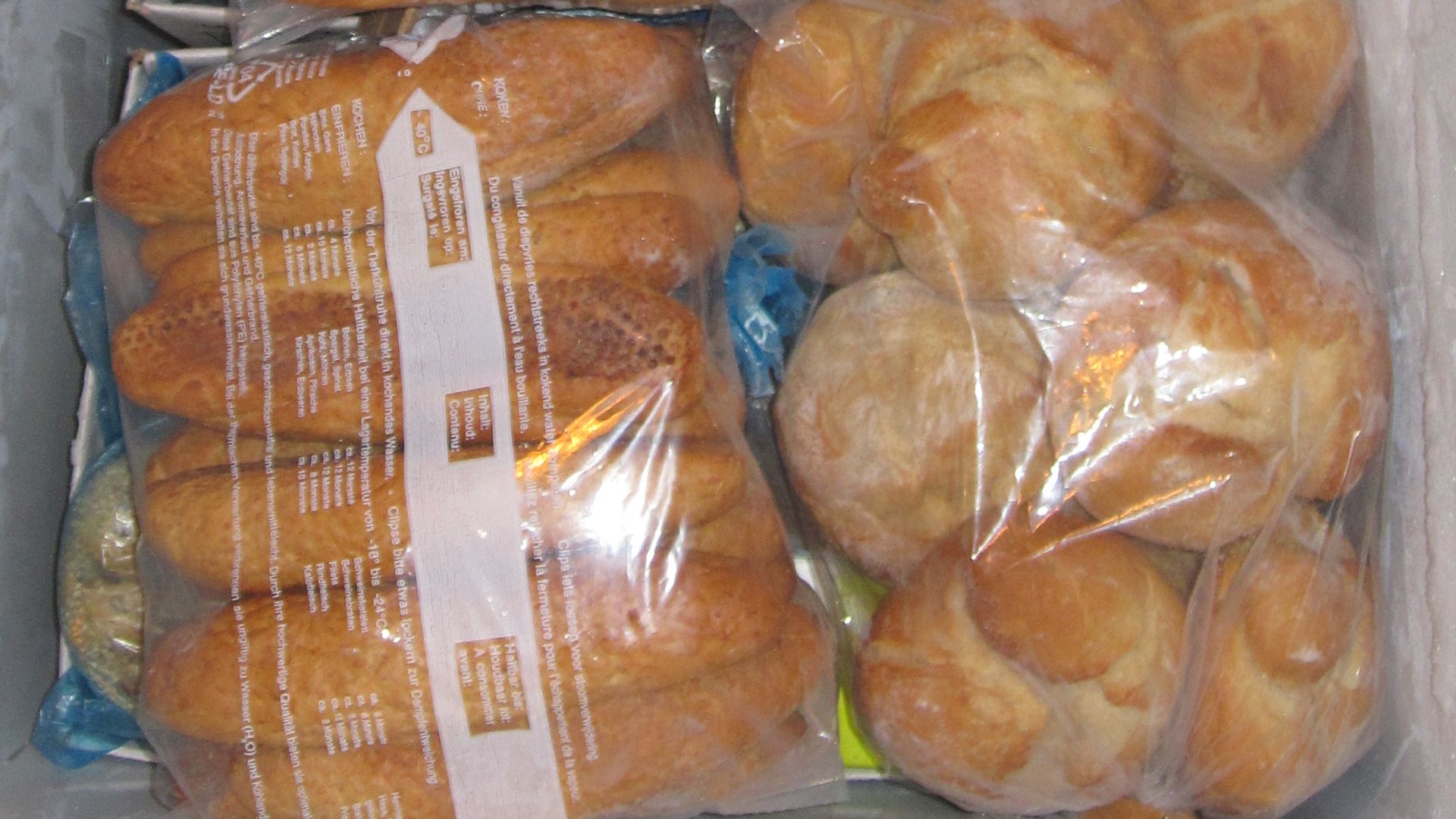 File:Tiefgekühltes Gebäck.JPEG