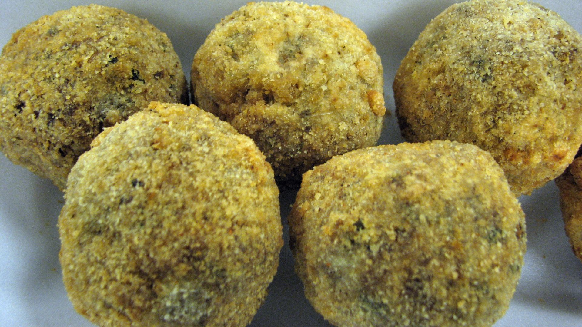 File:Boudin Sausage Balls.jpg