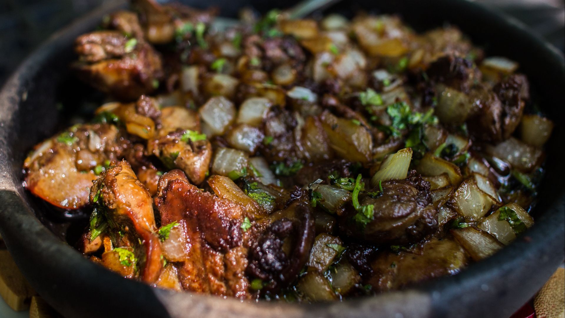 File:Liver and onions in Republic of Georgia.jpg