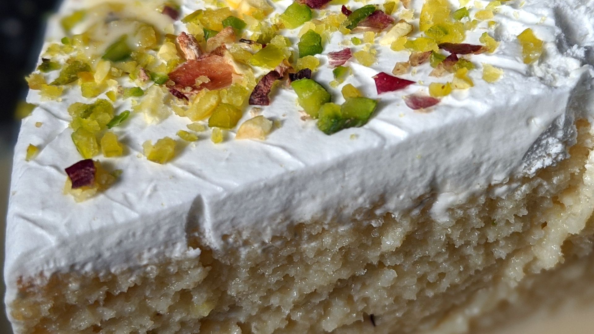 File:Tres Leches - The Druid Garden, Bangalore - Karnataka - PXL2088.jpg