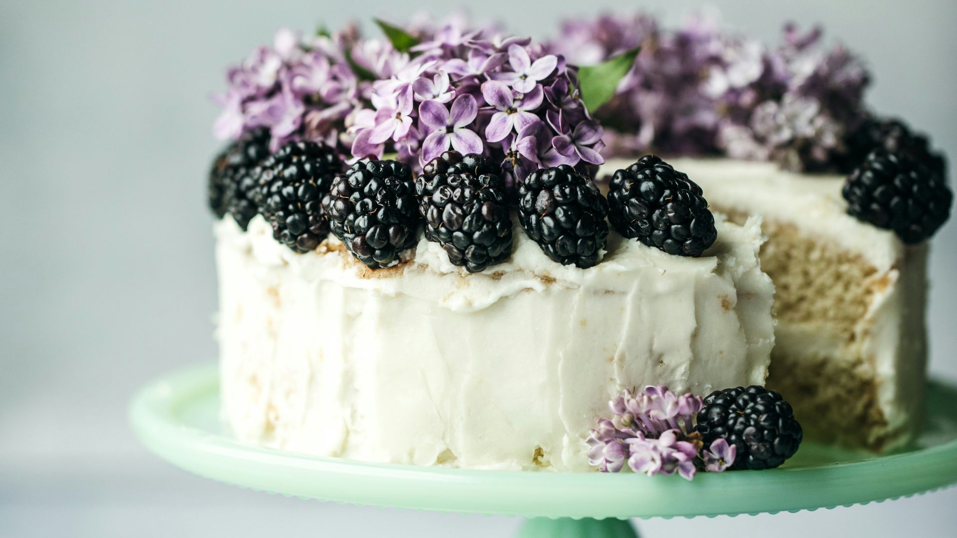 round white icing covered cake