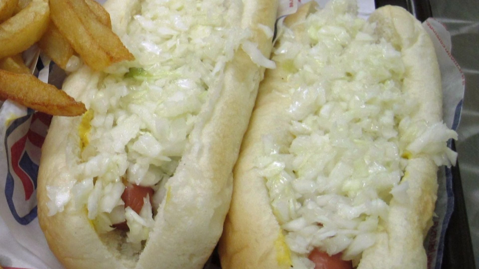 File:Montreal steamie hotdog.jpg