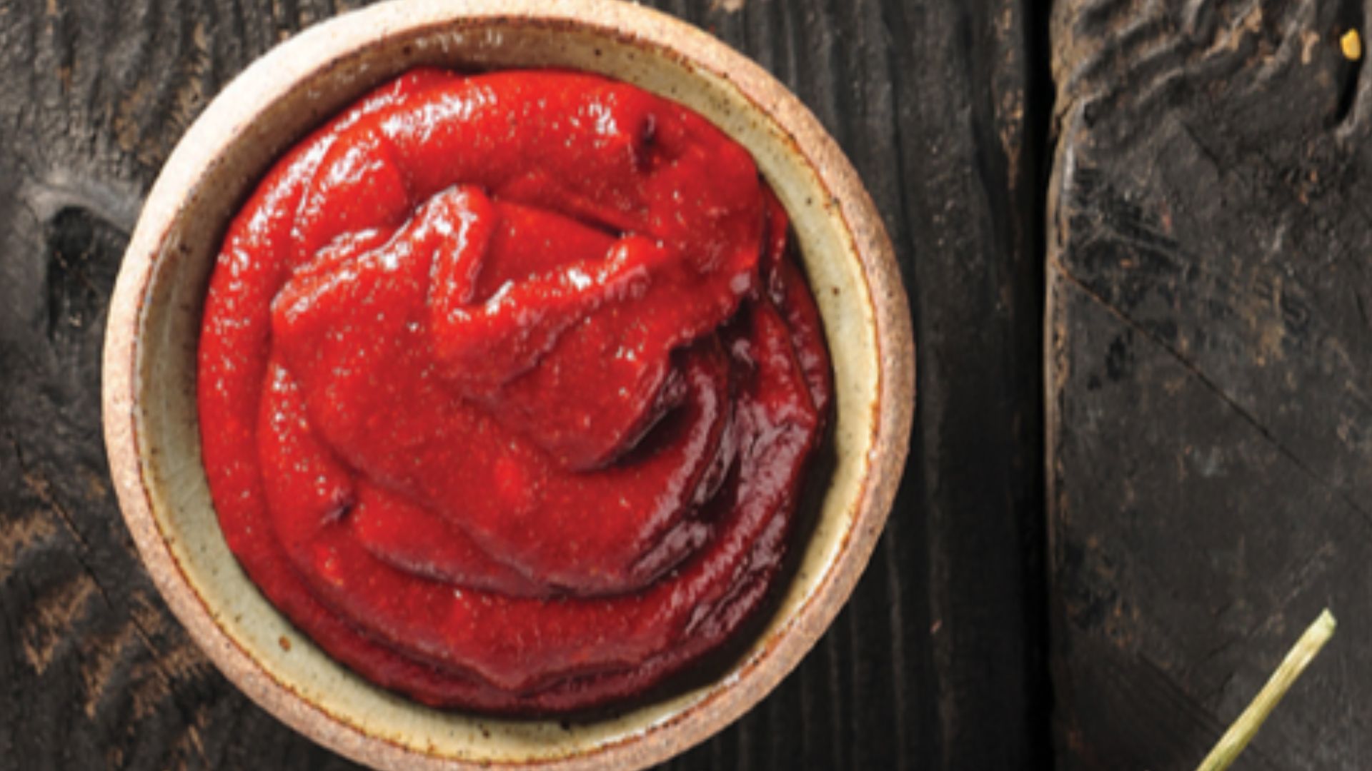 File:Cheongyang chili and gochujang.jpg