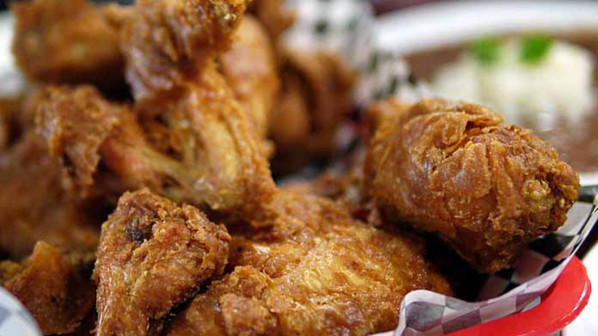 File:Fried Chicken from Willie Mae's, New Orleans, 2015.jpg