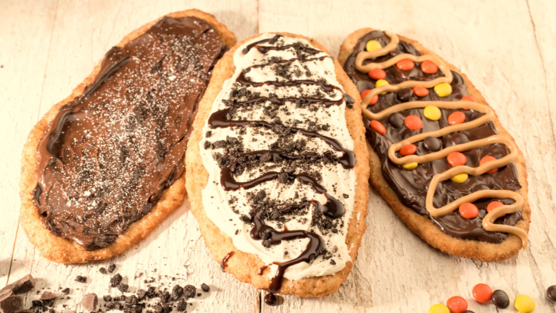 File:Three BeaverTails pastry flavours.jpg