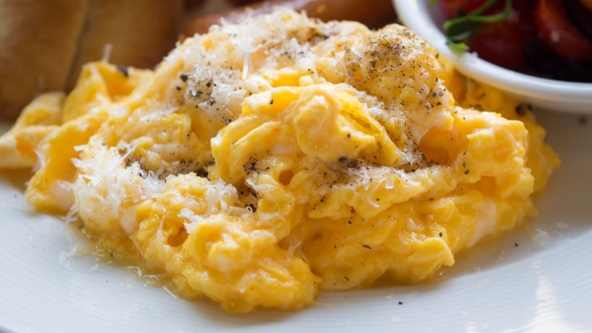 File:Scrambed eggs.jpg