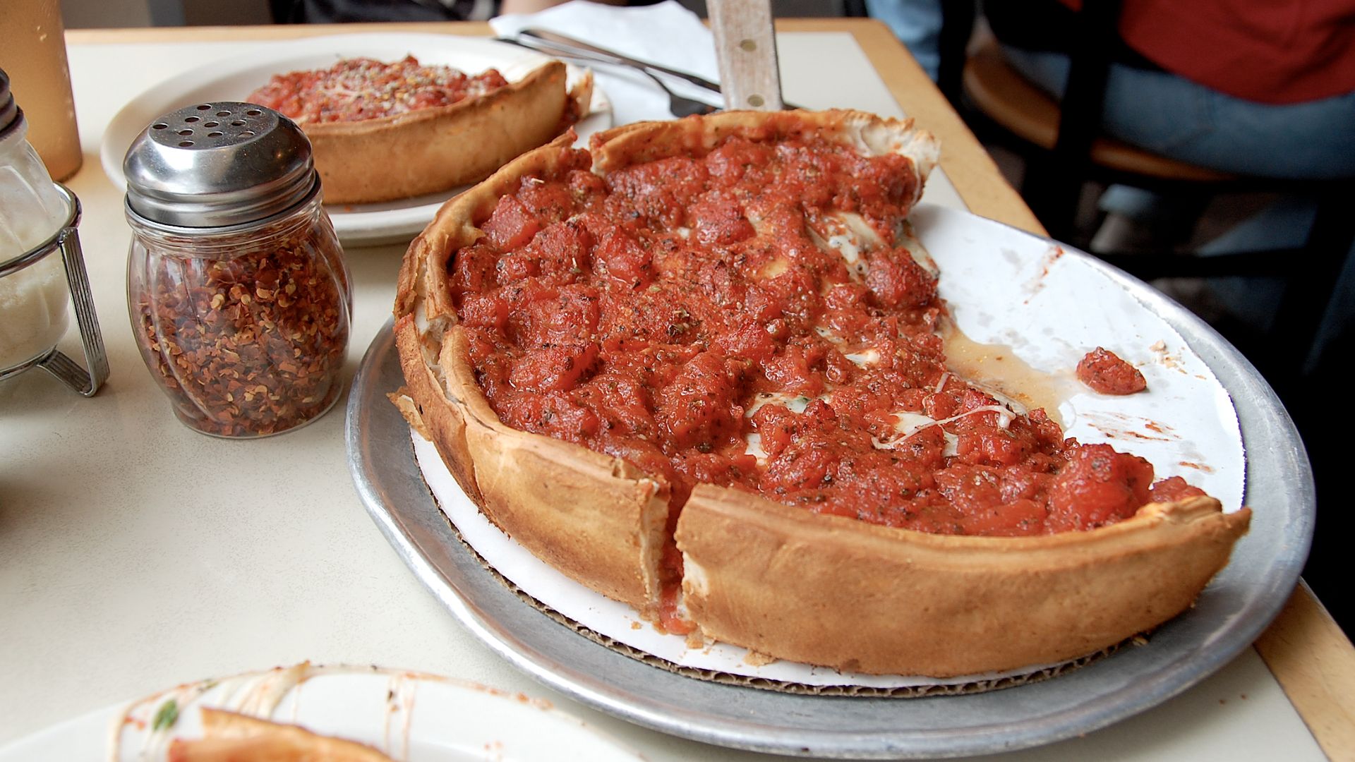 File:Chicago-style pizza.jpg