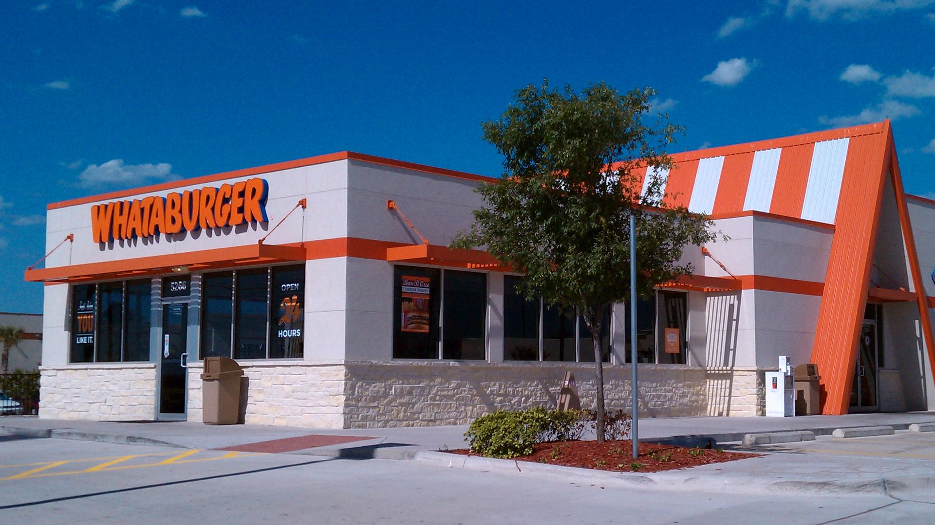 File:Whataburger-Frisco.jpg