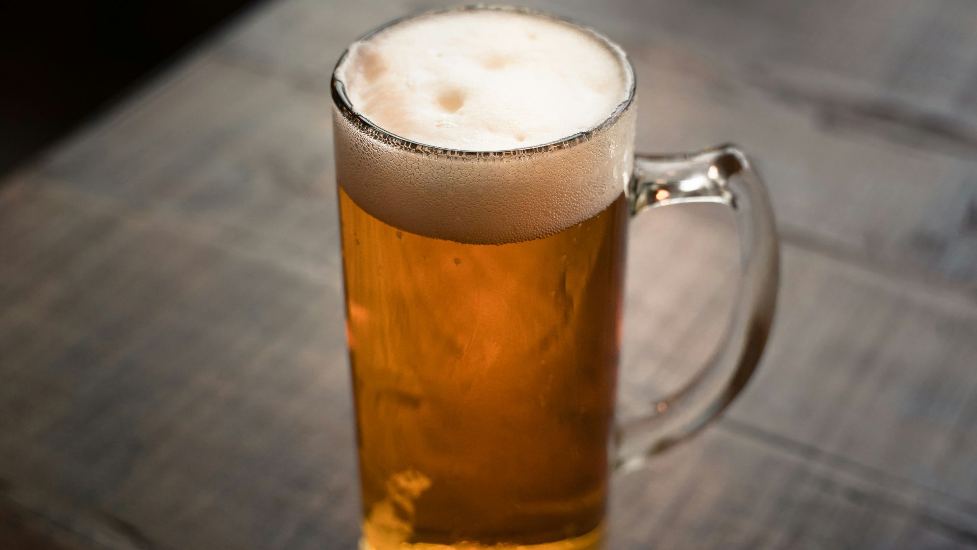 full clear glass beer mug