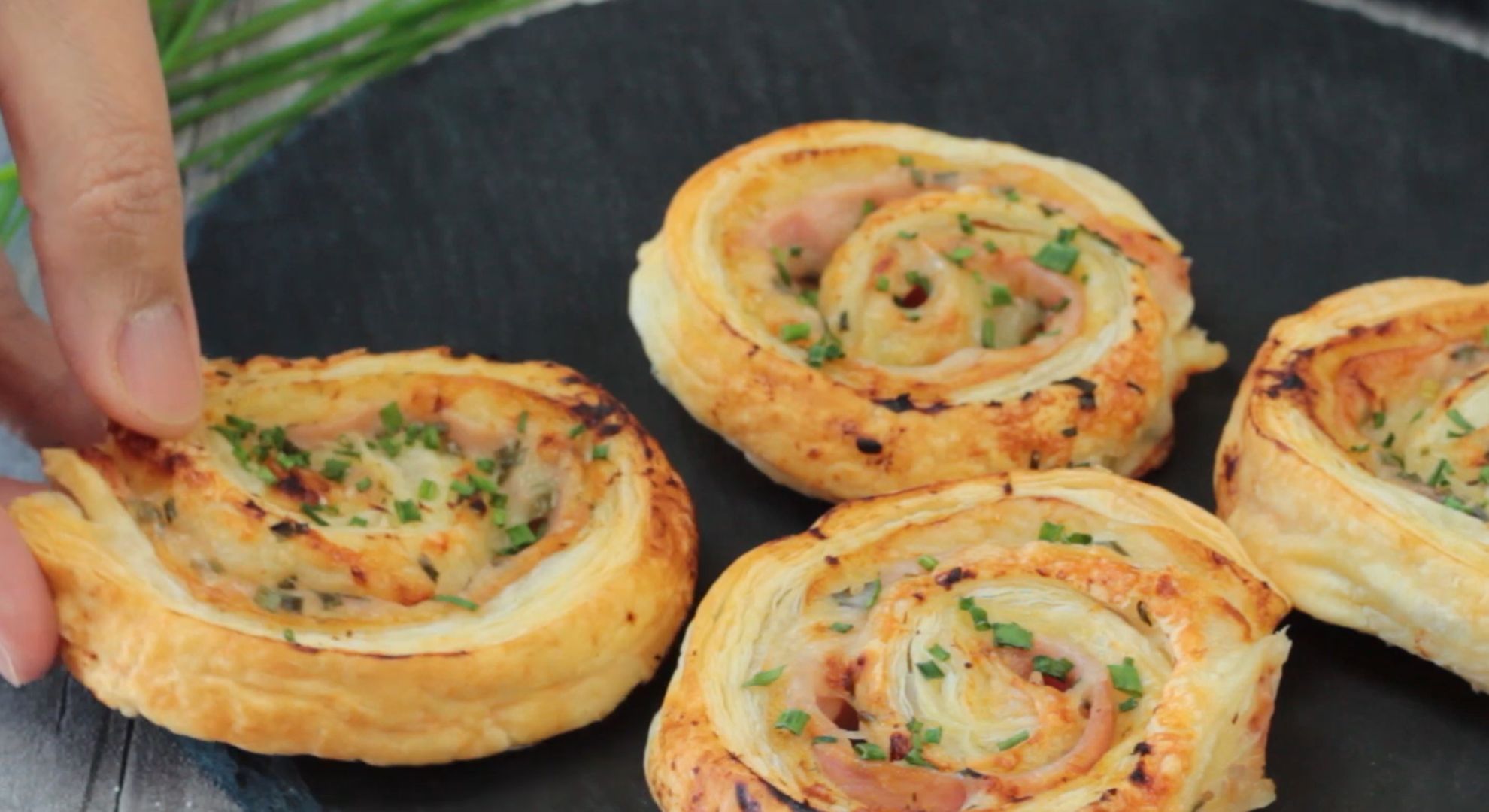 Ham%20and%20cheese%20pinwheels.jpg