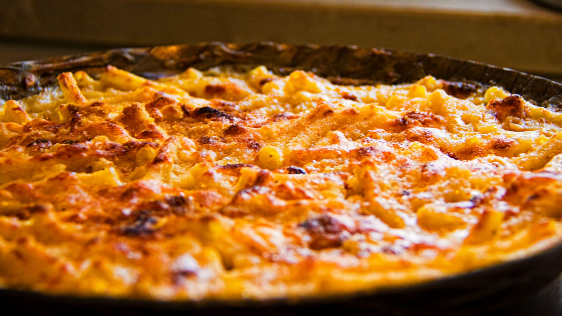 File:Baked macaroni and cheese 1.jpg