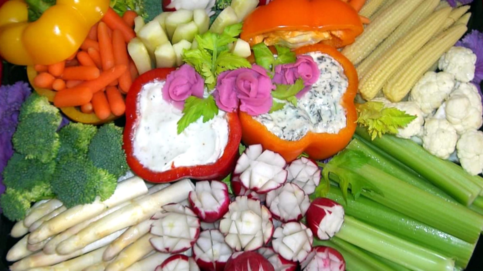 File:Veggie platter.jpg