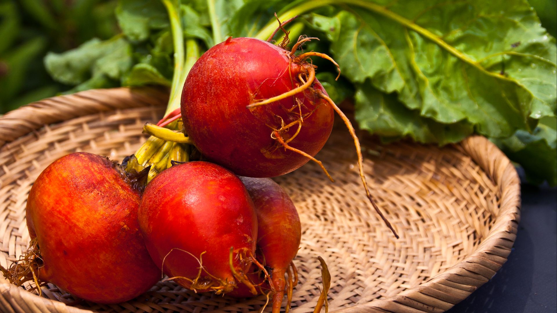 File:Beets in basket.jpg