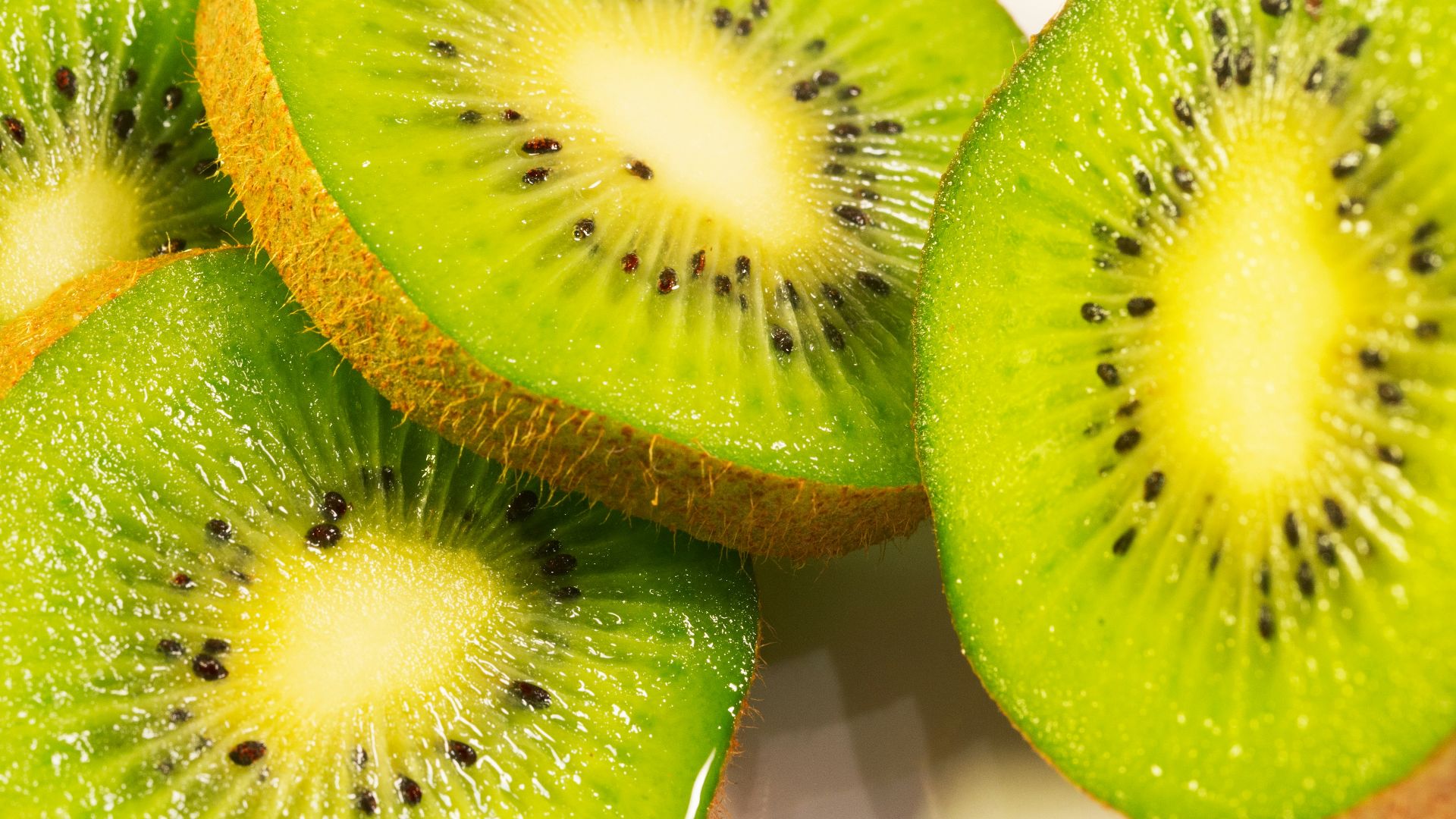sliced green and red fruit