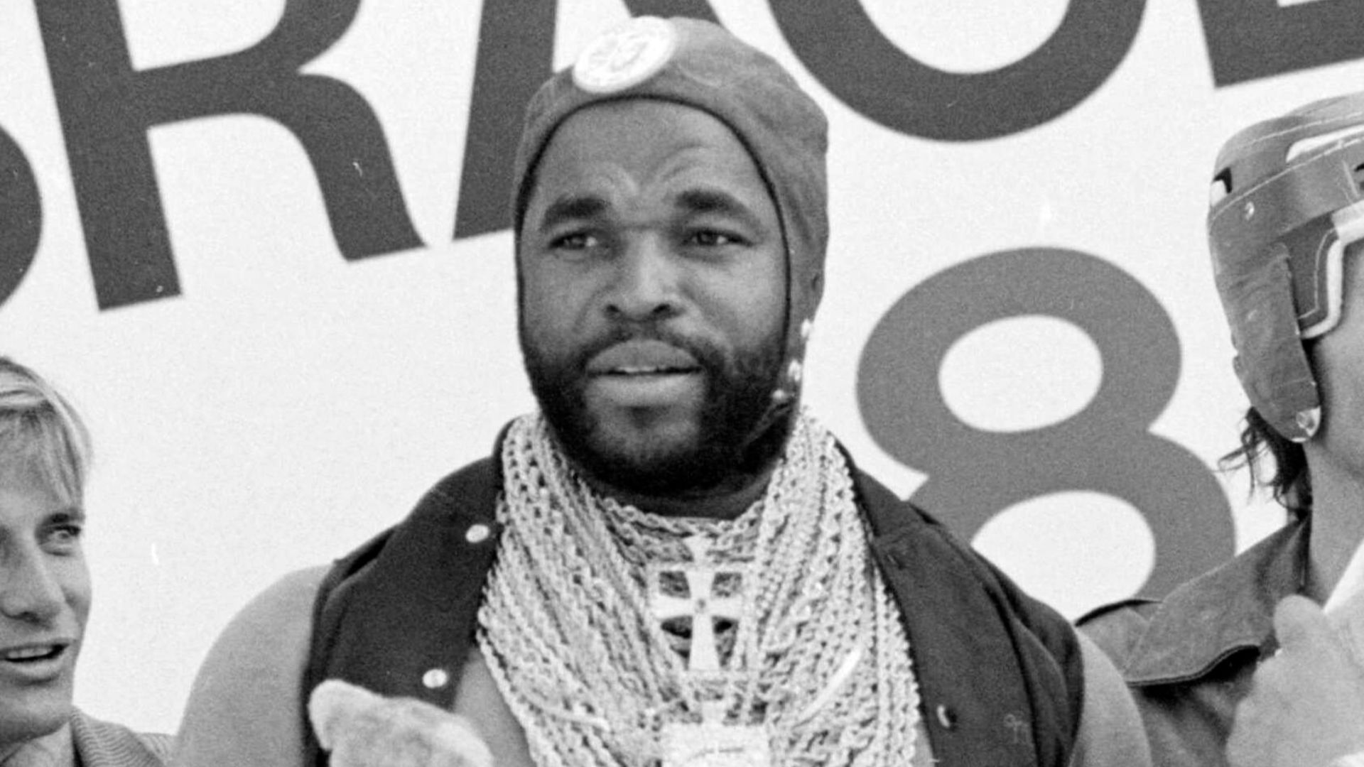 File:Aankomst ' The A-Team' op Circuit Zandvoort, tv-serie 1984 - 15 (cropped-2).jpg