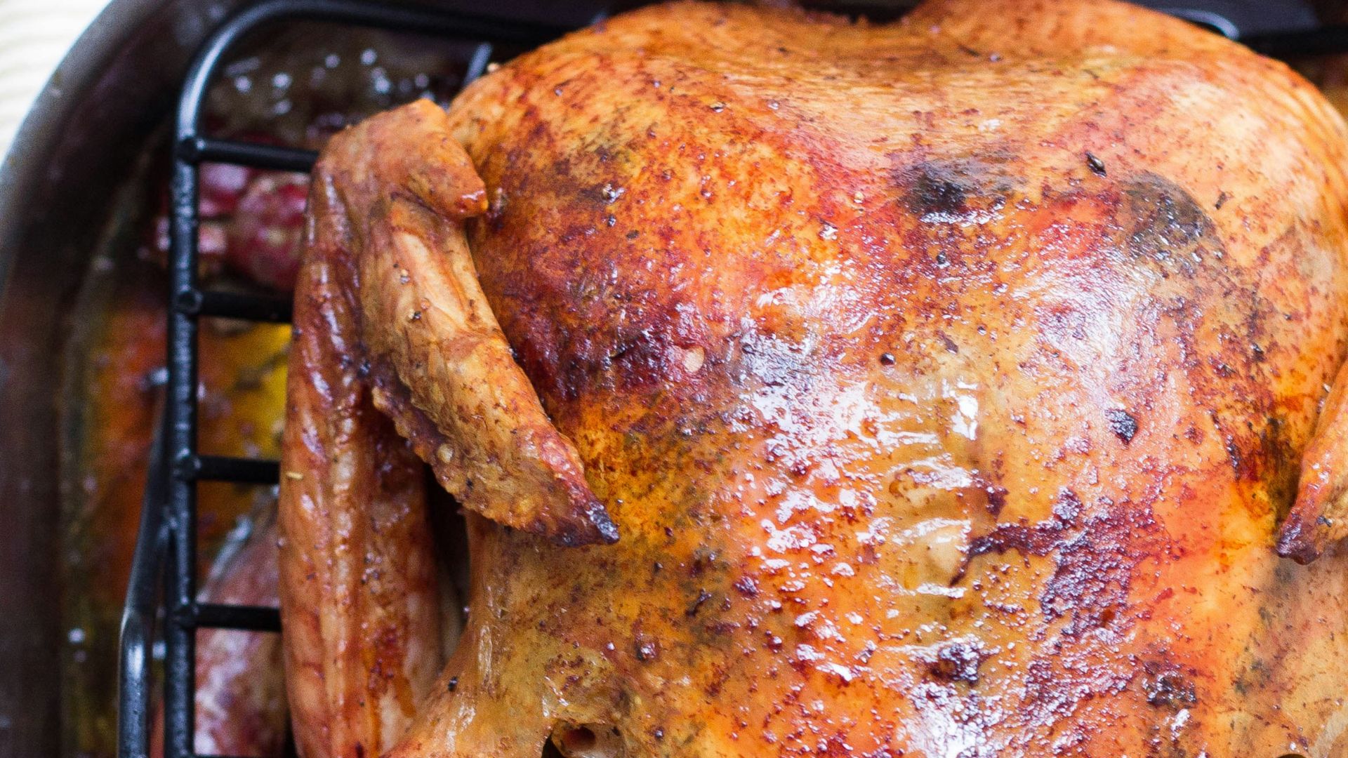chicken roast on roasting pan