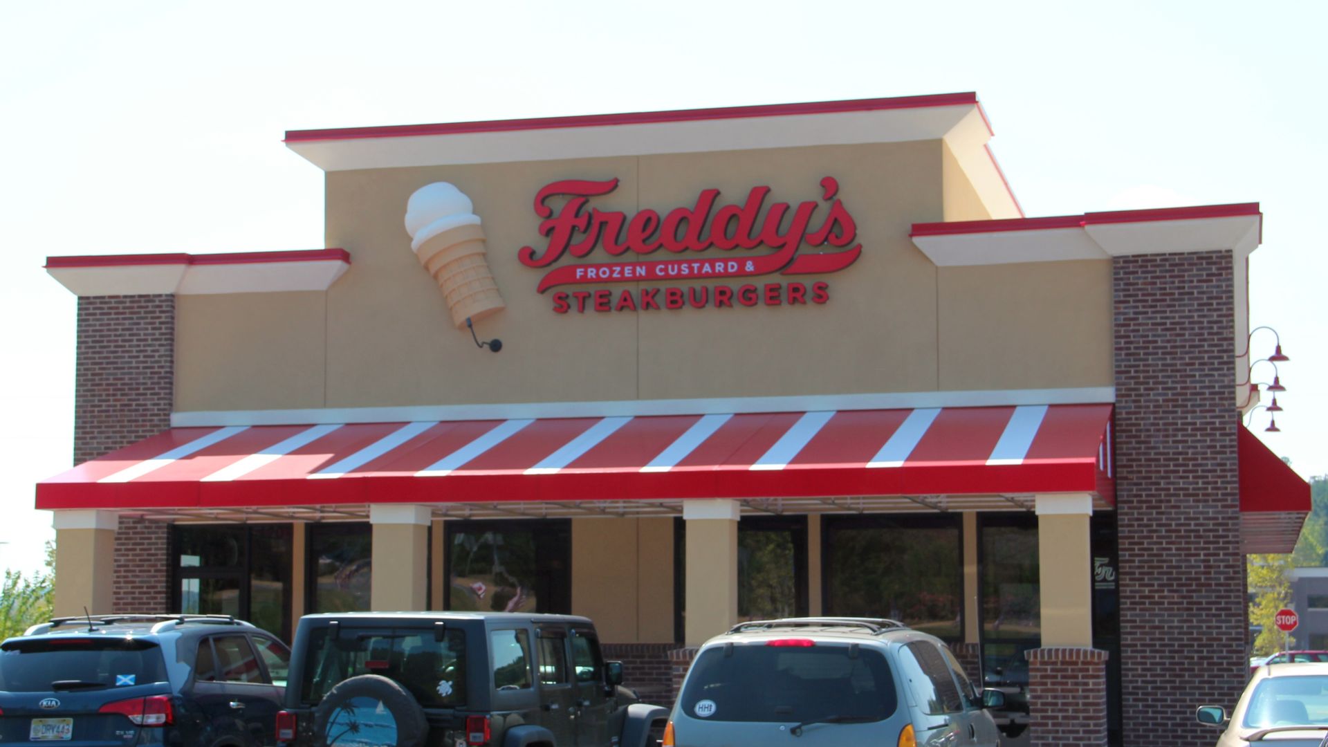 File:Freddy's Frozen Custard & Steakburgers in Cartersville, September 2016.jpg