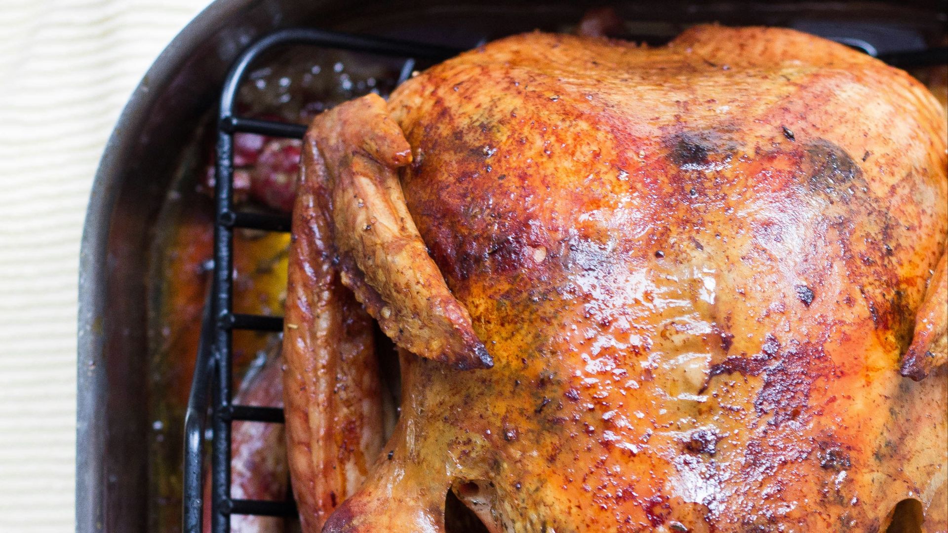chicken roast on roasting pan