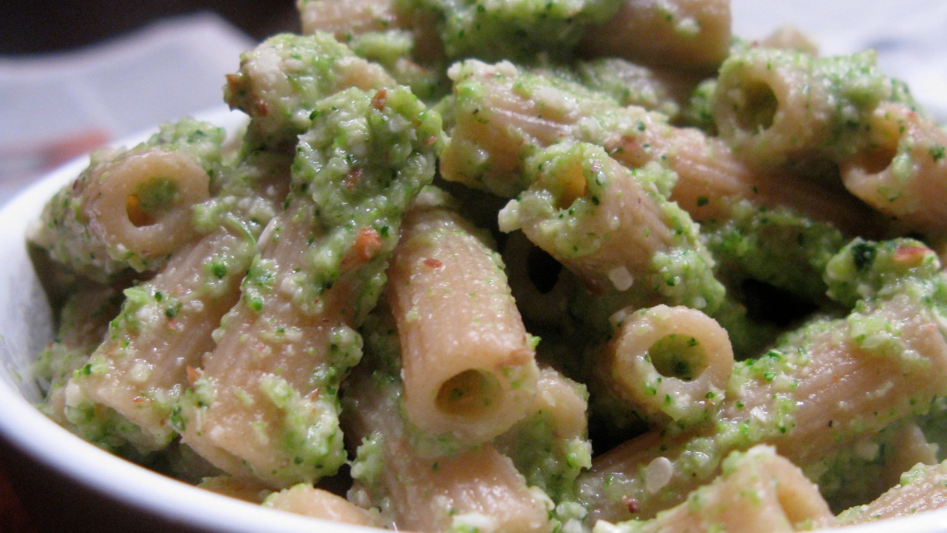 File:Whole Wheat Pasta with Broccoli Pesto (2792959651).jpg