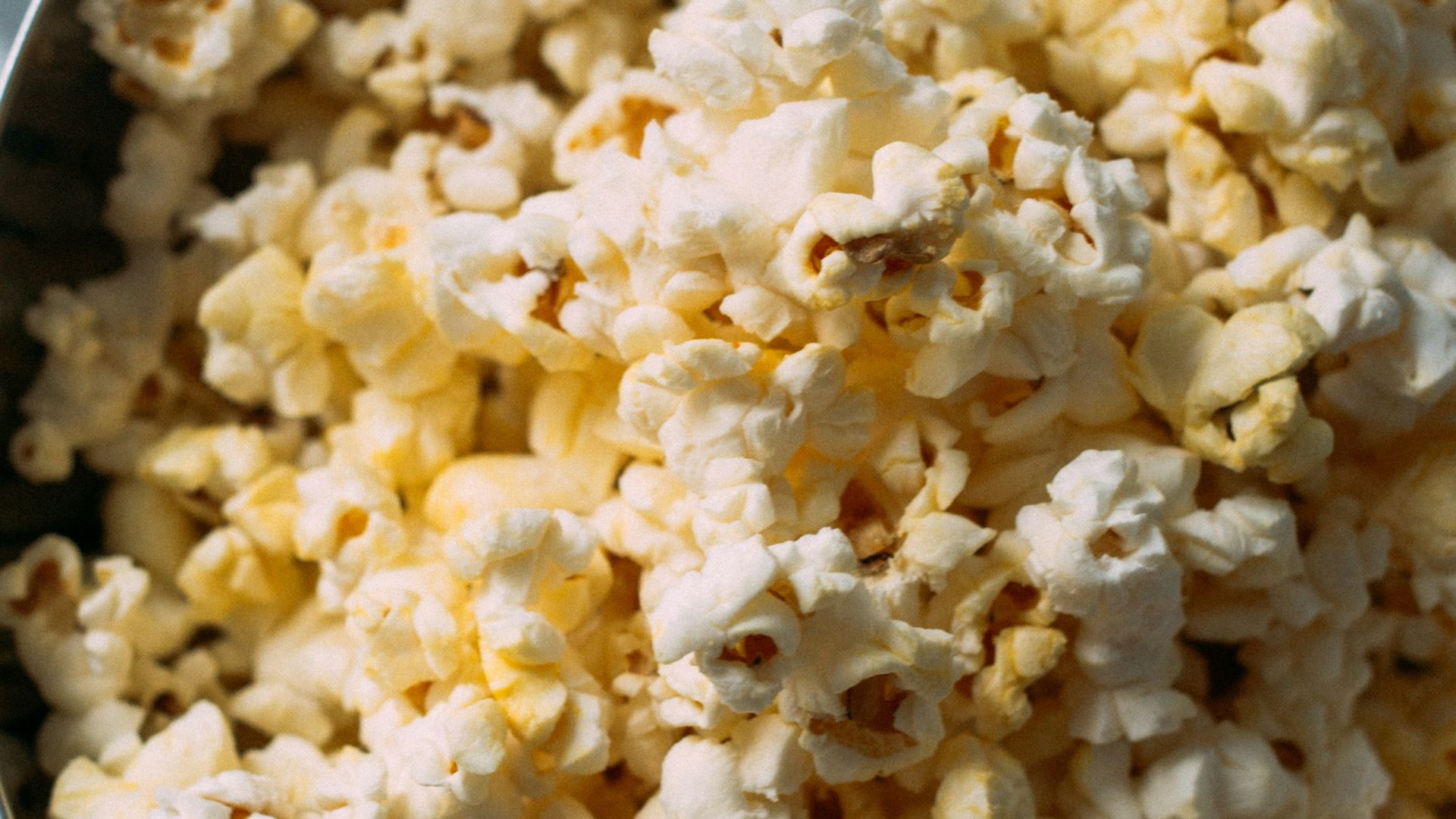 photo of popcorn kernels