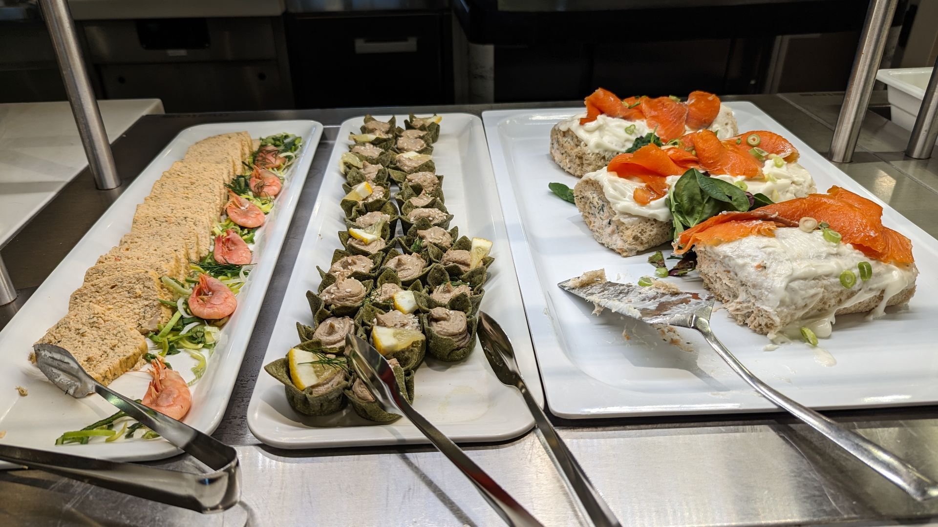 File:Baltic Princess, 20230501, buffet, 14.jpg