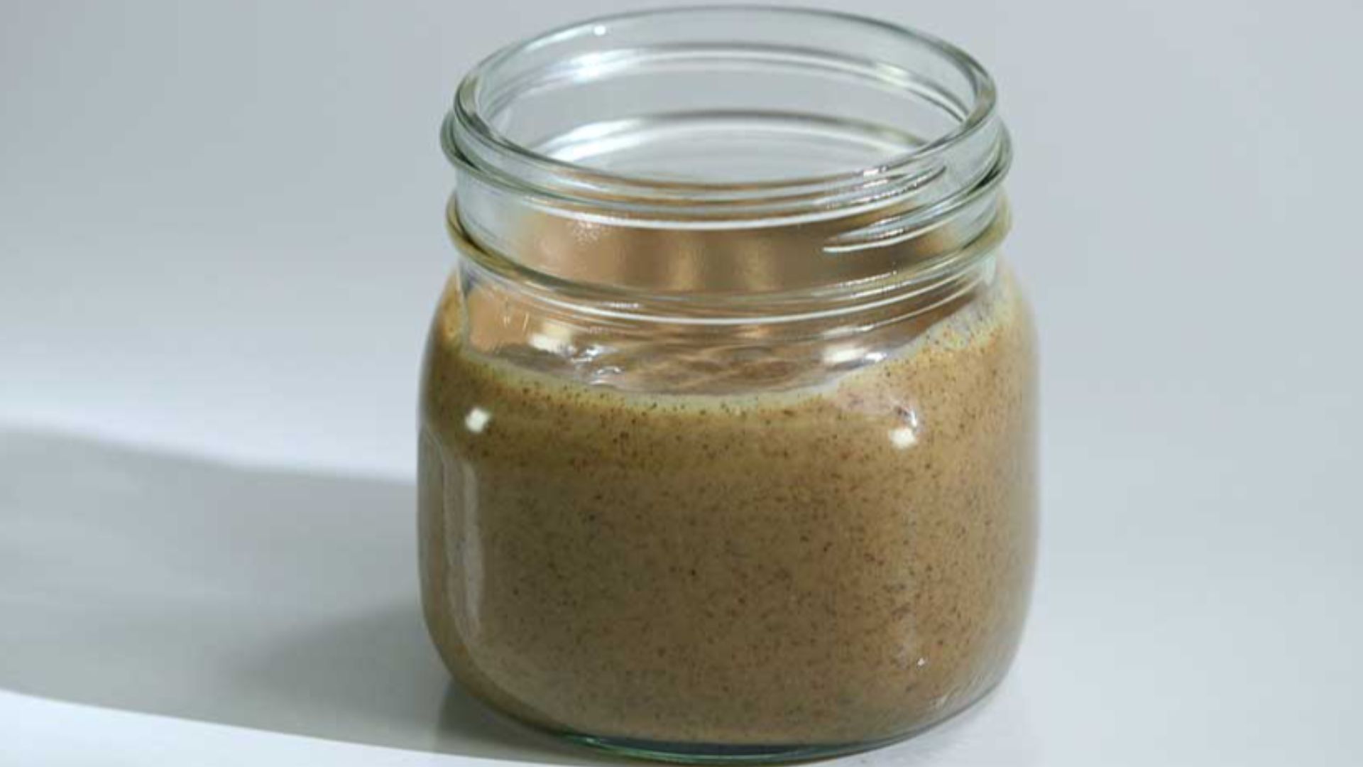 File:Breville Boss- Almond Butter.jpg