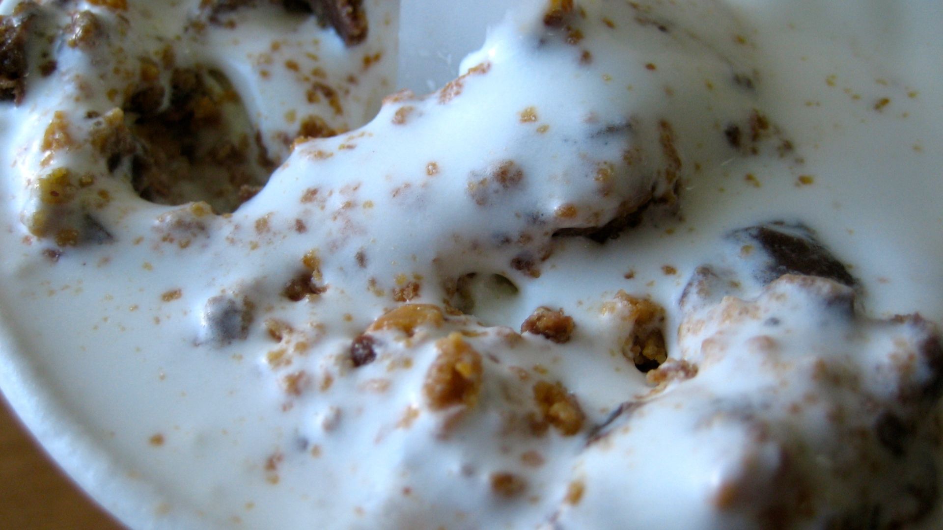 File:McFlurry with Reese's Closerup (6518548625).jpg