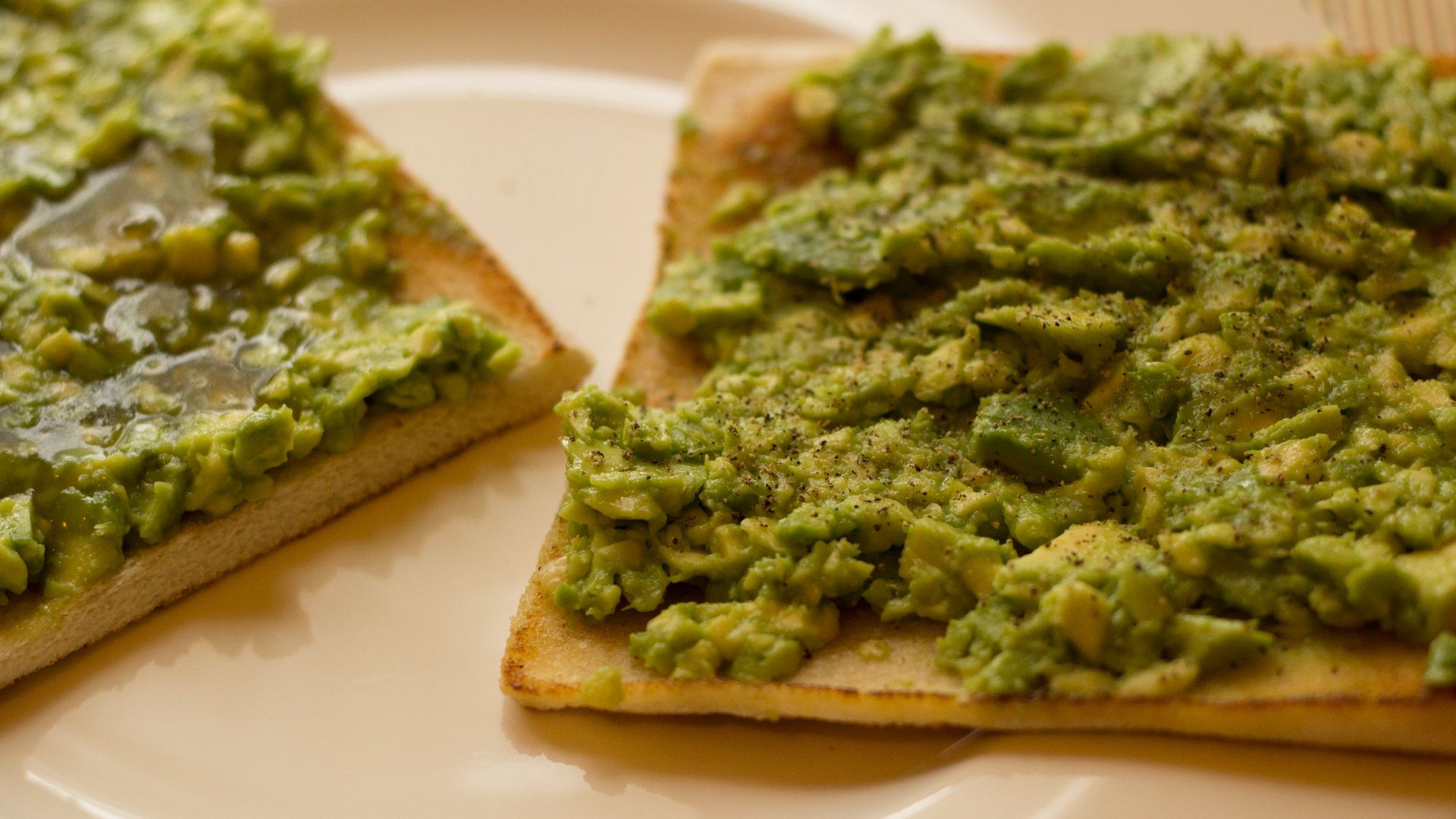 File:Avocado Toast (12565663524).jpg