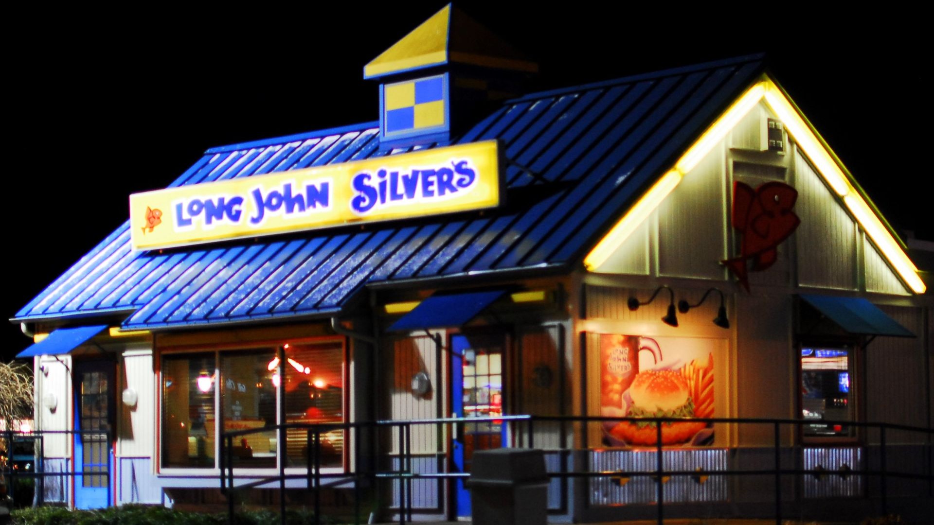 File:Long John Silver's by Night (14356795454).jpg