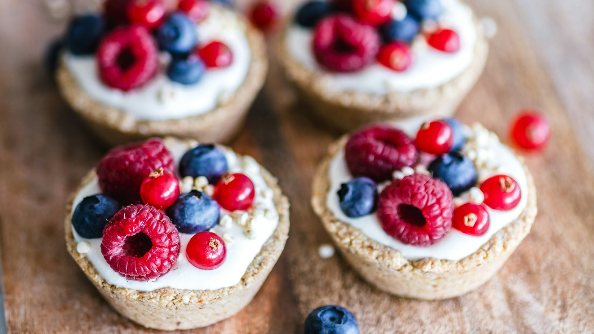 baked blueberry cupcakes