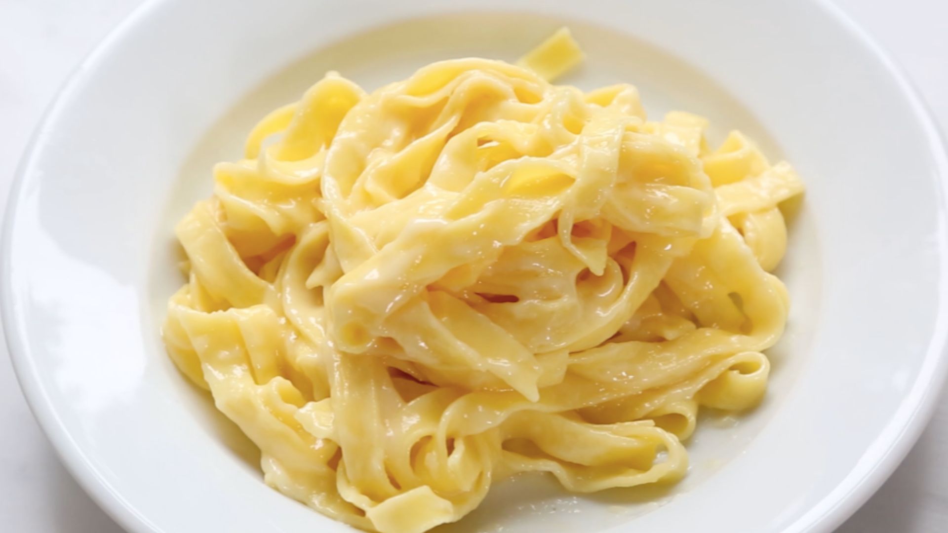 File:The Only Original Alfredo Sauce with Butter and Parmesano-Reggiano Cheese.png