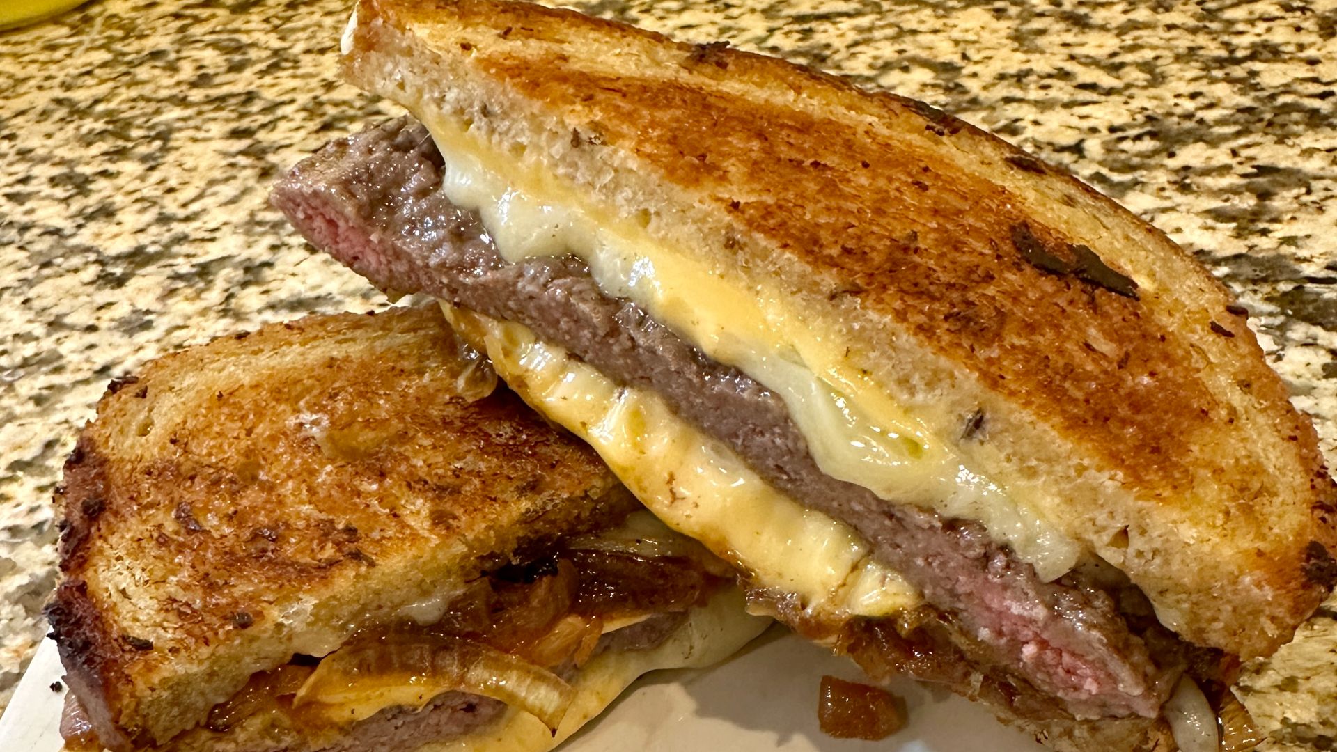 File:Finished patty melt, cut open.jpg