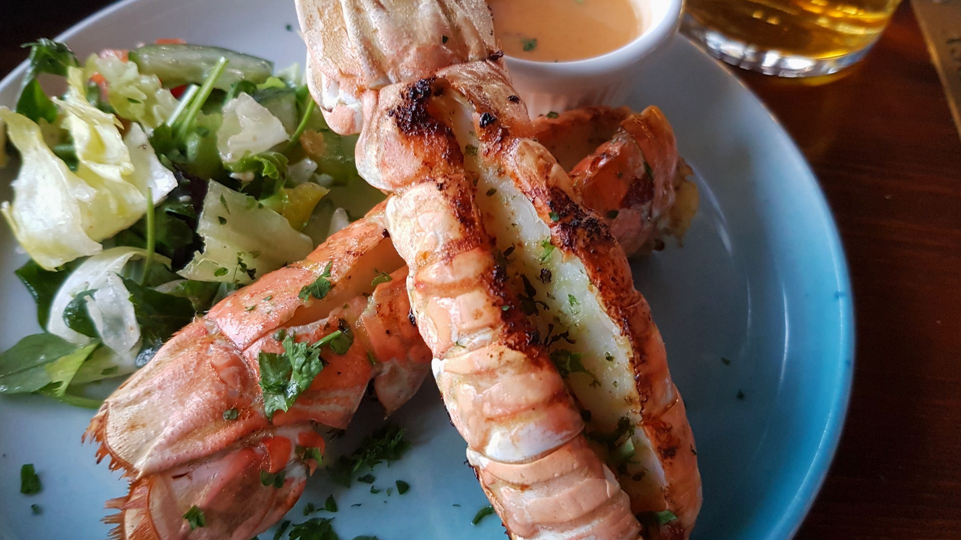 File:Icelandic Lobster sautéed in garlic butter Duus Keflarvik.jpg