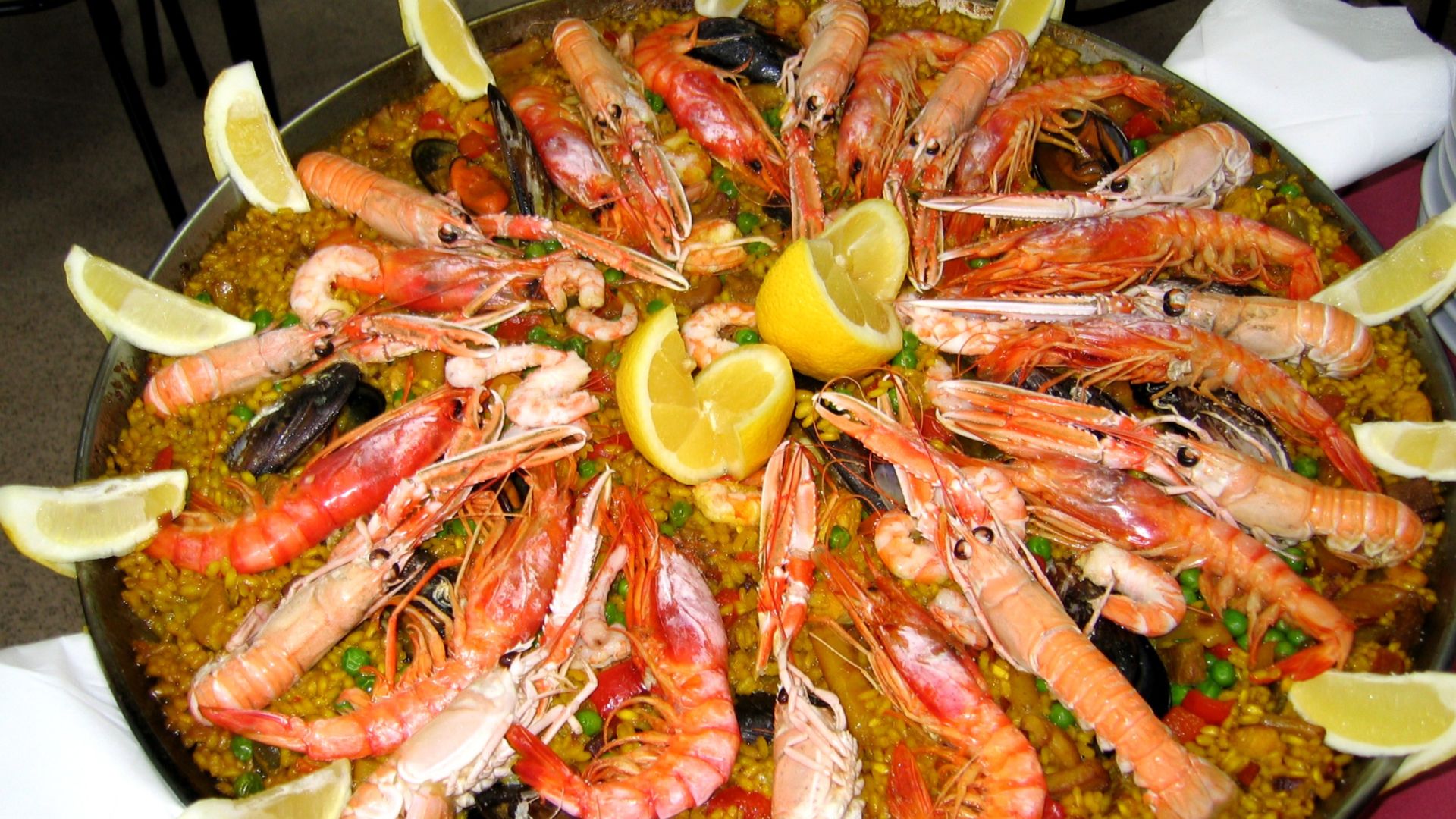 File:Paella de marisco 01.jpg