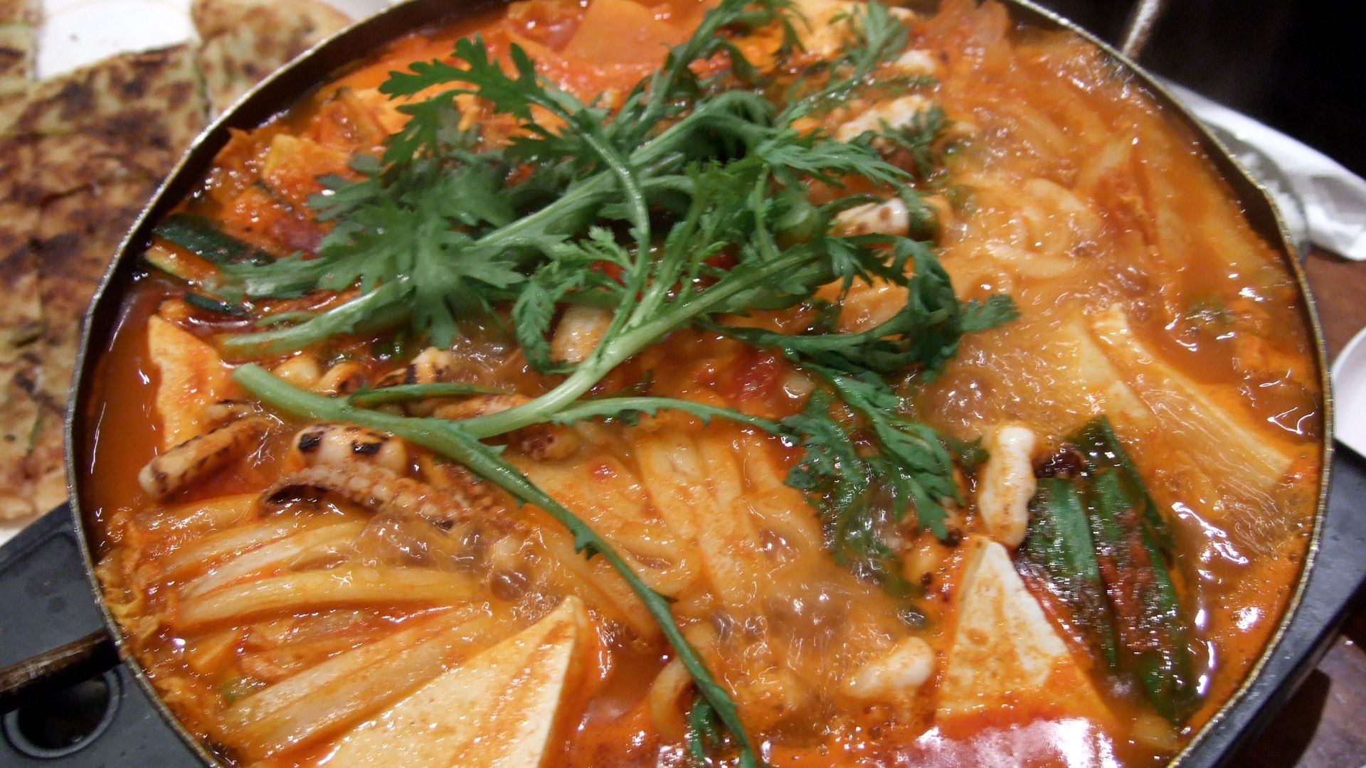 File:Seafood Hot Pot (2694967113).jpg
