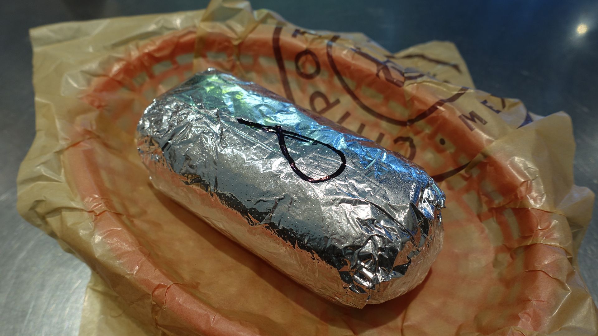 File:Burrito, Chipotle Mexican Grill, Rue de Montfaucon, Paris 003.jpg