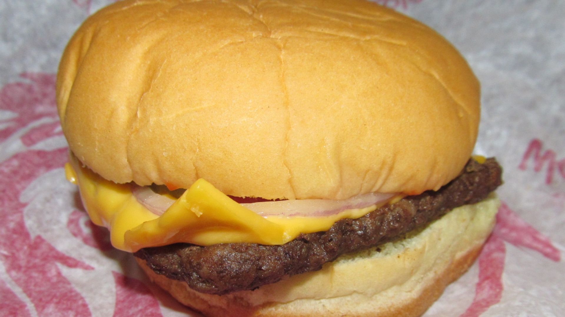 File:Another Wendy's Jr Cheeseburger (21508787602).jpg